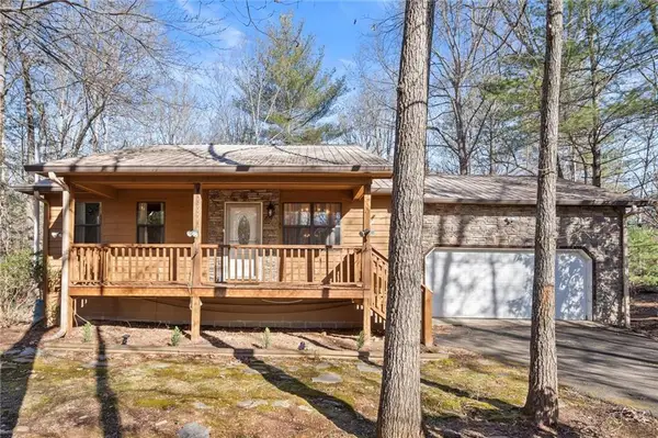 425 Enchanted Woods Dr, Blairsville, GA 30512