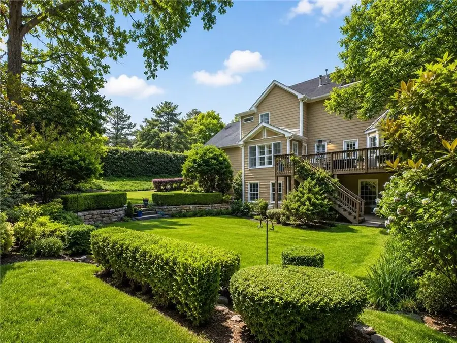 4648 Glenforest Drive Ne, Roswell, GA 30075 - #2