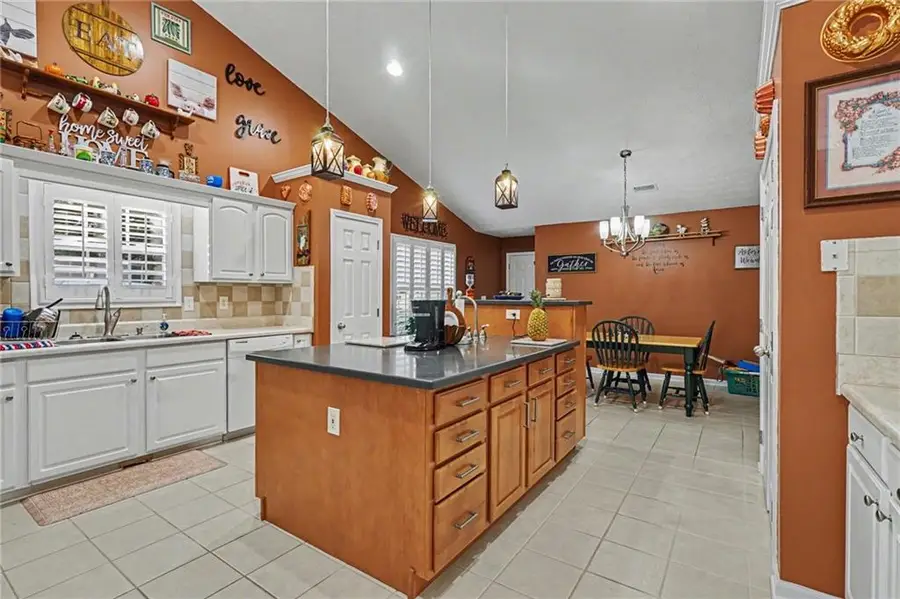 1405 Shiloh Oak Drive, Loganville, GA 30052 - #2