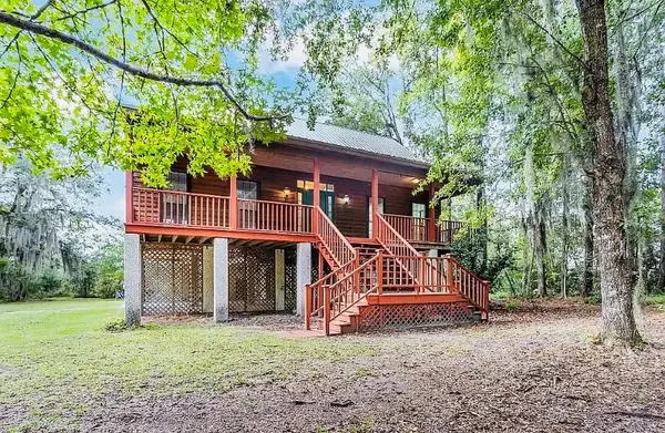 1525 W Black Island Road, Darien, GA 31305