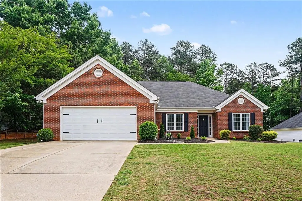 5316 Valley Forest Way, Flowery Branch, GA 30542 - #1