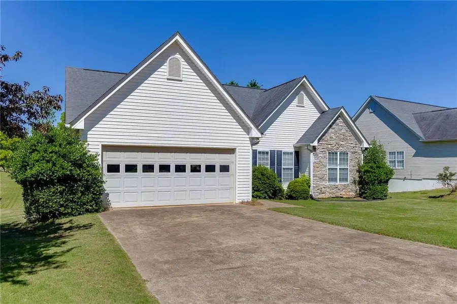 5972 River Oaks Drive, Flowery Branch, GA 30542 - #2