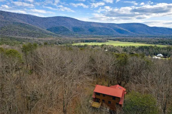 509 E Valley Road Ne, Rydal, GA 30171