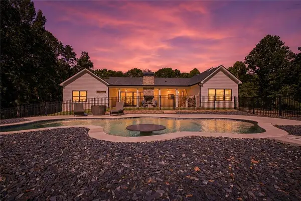 16 Mountain Creek Trail Ne, Fairmount, GA 30139
