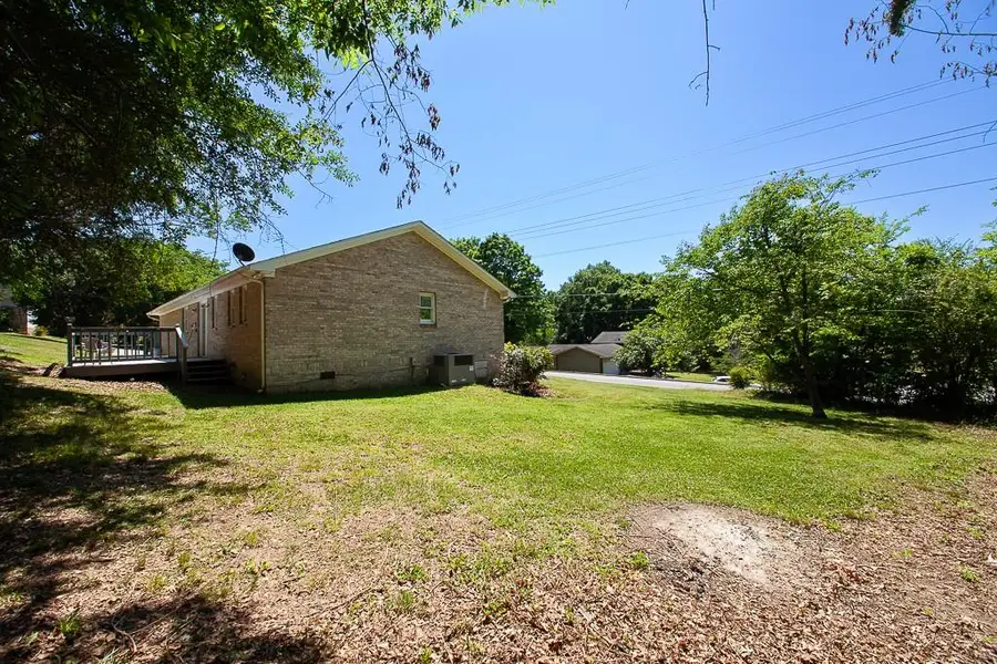 102 Lindsey Court Ne, Calhoun, GA 30701 - #3