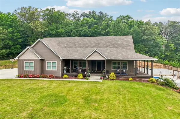 1062 Union Grove Church Road Se, Adairsville, GA 30103