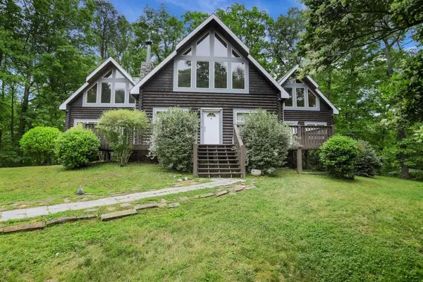 101 Yellow Bluff Road, Dahlonega, GA 30533