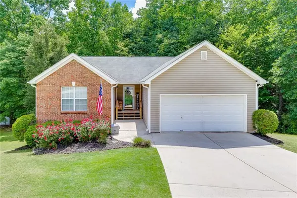 6211 Huntcliff Drive, Flowery Branch, GA 30542
