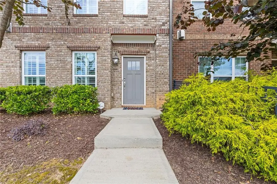 916 Westmoreland Circle Nw, Atlanta, GA 30318 - #2
