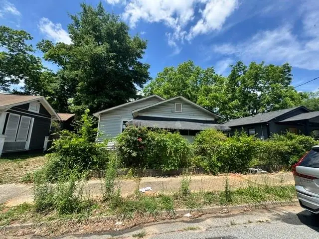 1049 Smith Street Sw, Atlanta, GA 30310 - #1