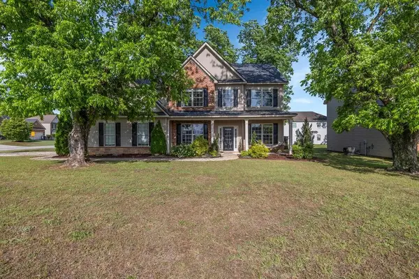 126 Meadows Walk Drive, Byron, GA 31008