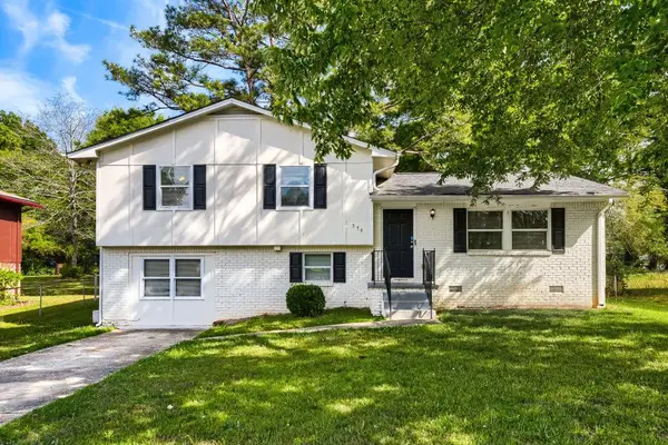 579 Wexwood Drive, Riverdale, GA 30274