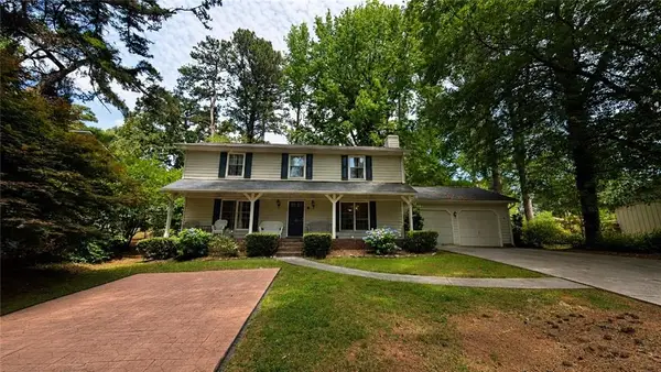 5281 Enchanted Cove Sw, Lilburn, GA 30047