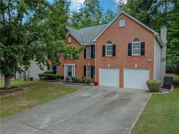 6042 Fairington Farms Lane, Lithonia, GA 30038