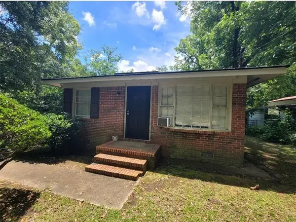 1106 E Society Avenue, Albany, GA 31705