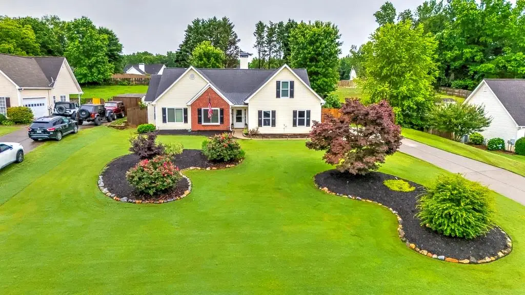 6145 Devonshire Drive, Flowery Branch, GA 30542 - #1