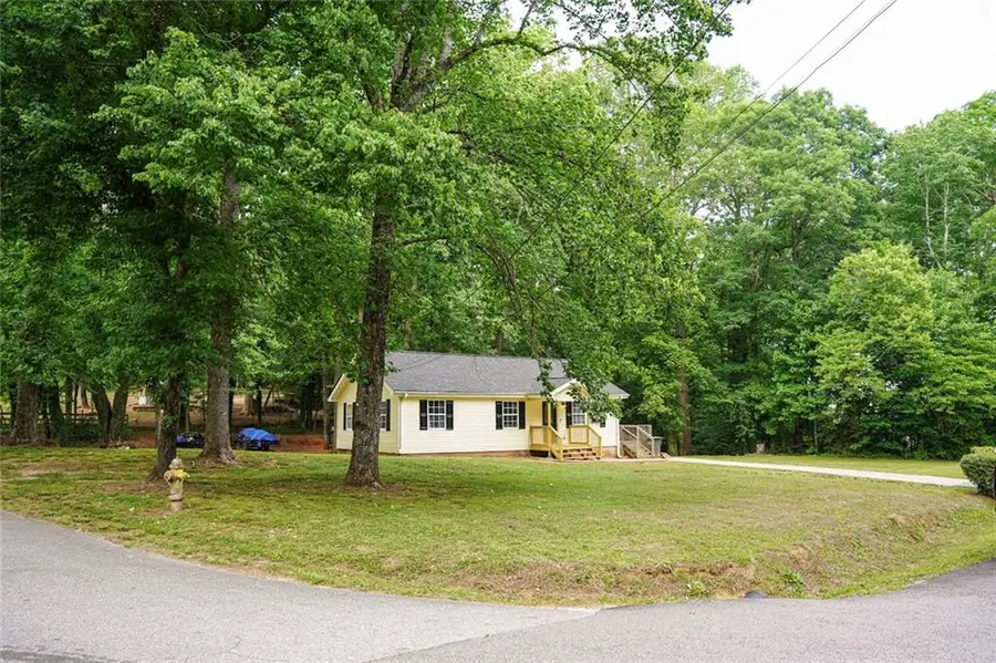 11 Mountainside Drive E, Dawsonville, GA 30534 - #3
