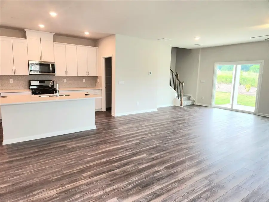 1050 Sunny Lake Drive, Lawrenceville, GA 30043 - #3