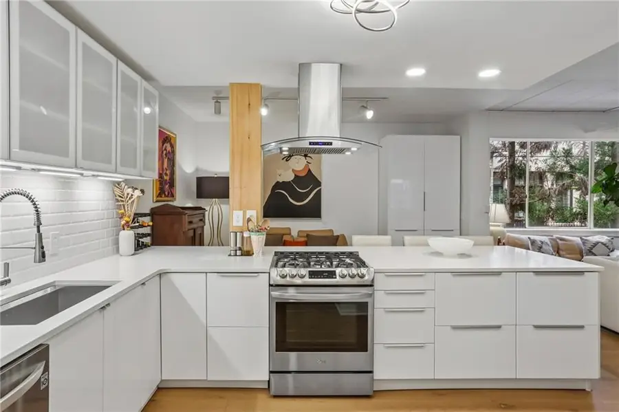 2632 Peachtree Road Nw #302B, Atlanta, GA 30305 - #3