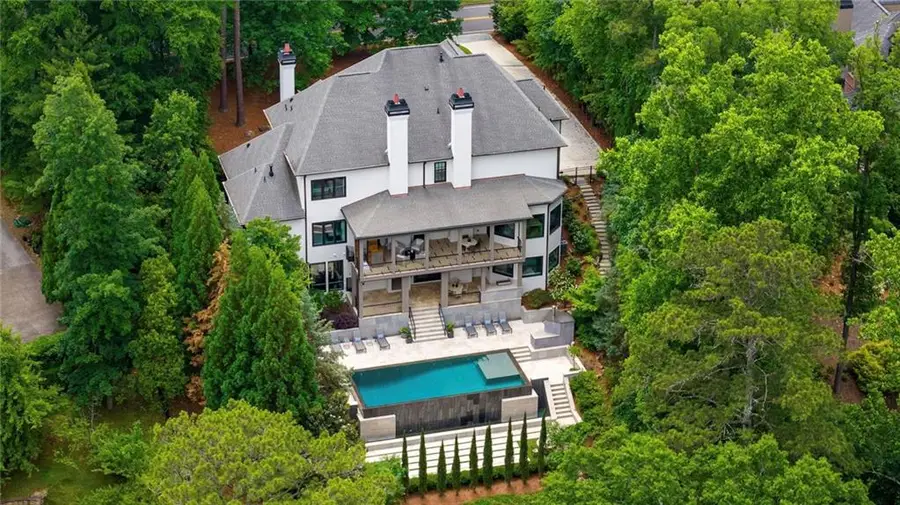 725 Londonberry Road, Atlanta, GA 30327 - #2
