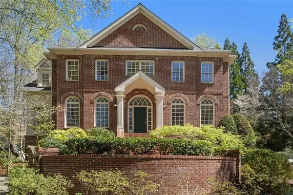 220 Sheridan Point Lane Ne, Sandy Springs, GA 30342