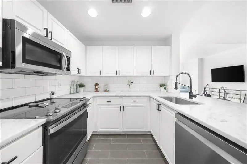 3475 Oak Valley Road Ne #410, Atlanta, GA 30326 - #3