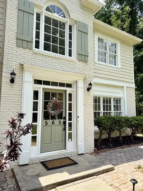 565 Fortune Ridge Road, Stone Mountain, GA 30087