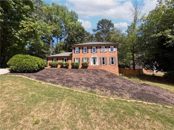 1876 Geyser Trace, Lawrenceville, GA 30044