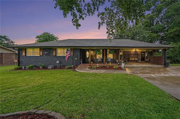 110 Woodmont Drive, Griffin, GA 30224