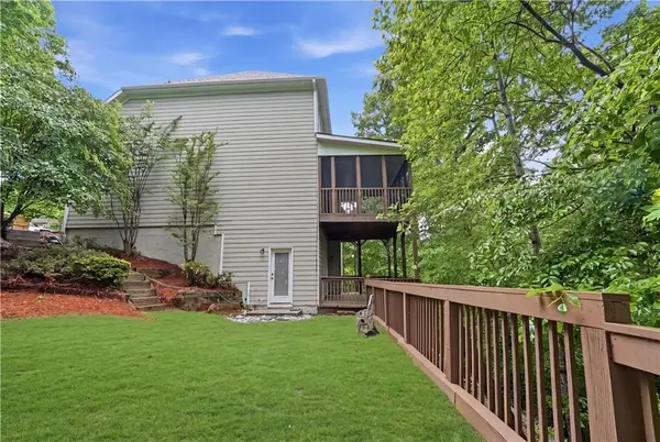 682 Montglade Court, Suwanee, GA 30024