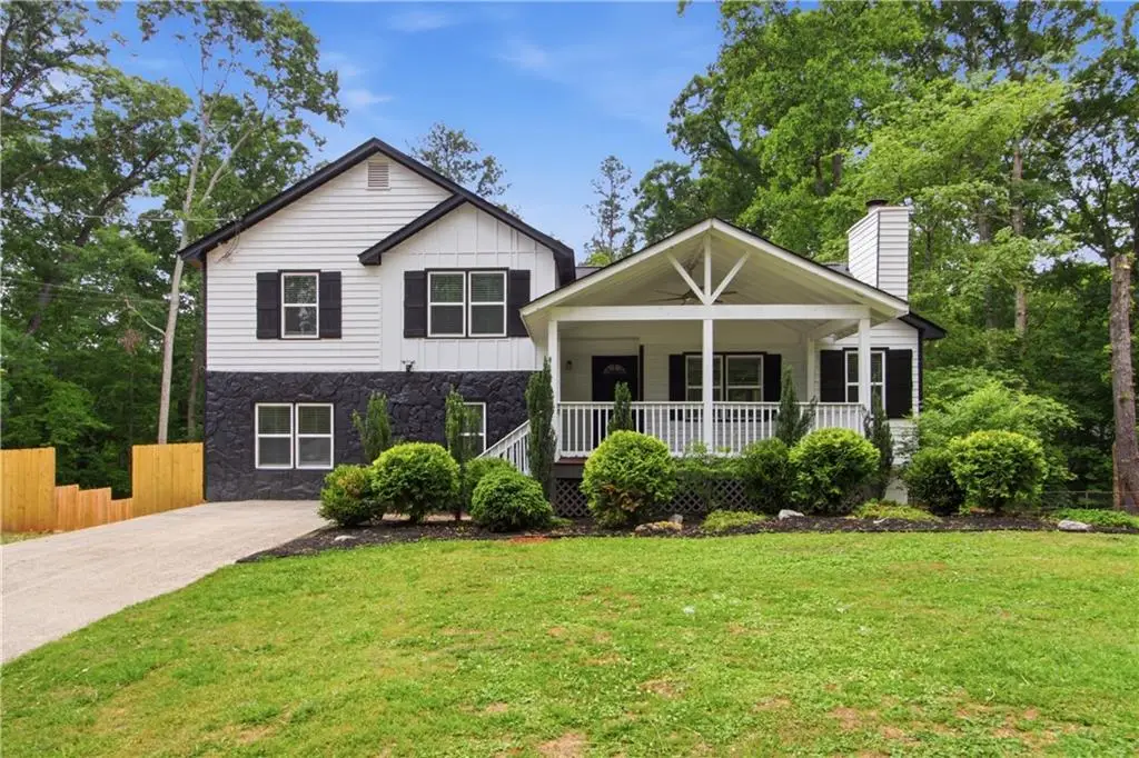 1239 Ashbrook Drive, Lawrenceville, GA 30043 - #1