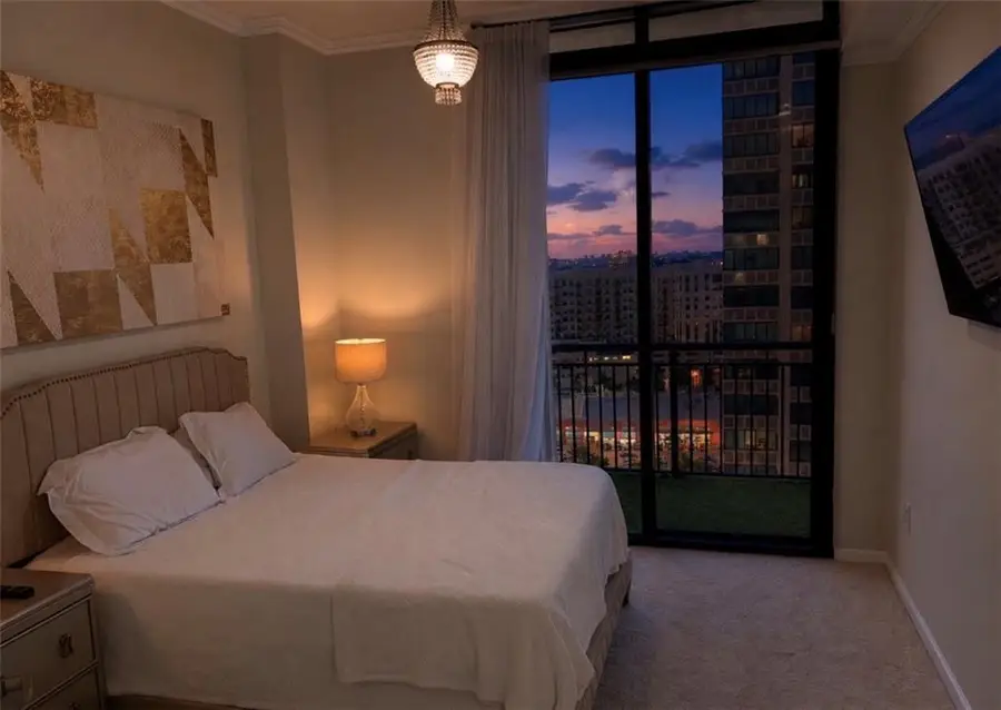3040 Peachtree Road Nw, Atlanta, GA 30305 - #3