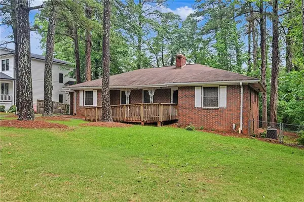 424 E Pharr Road, Decatur, GA 30030