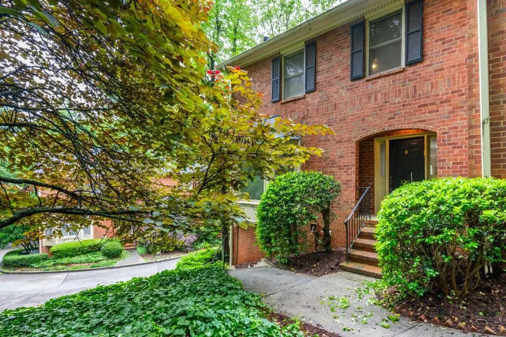 1354 Sheffield Glen Way Ne, Atlanta, GA 30329 - #1