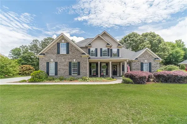 1245 Oakwood Place, Loganville, GA 30052