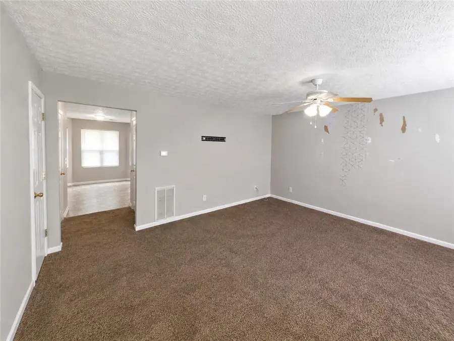 5737 Strathmoor Manor Circle, Lithonia, GA 30058 - #2