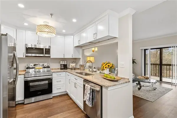 1800 Clairmont Lake #426, Decatur, GA 30033