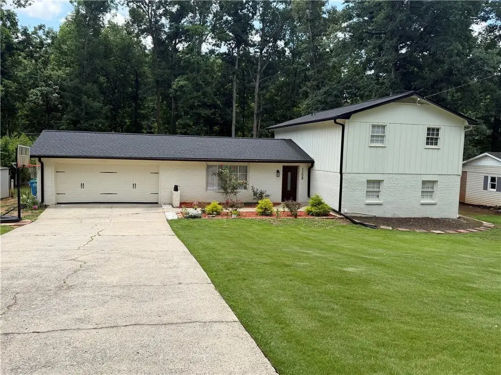 1208 Golden Circle Sw, Lilburn, GA 30047 - #1