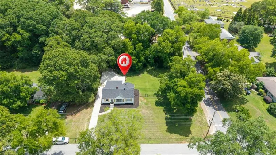 186 S Forest Avenue S, Social Circle, GA 30025 - #2