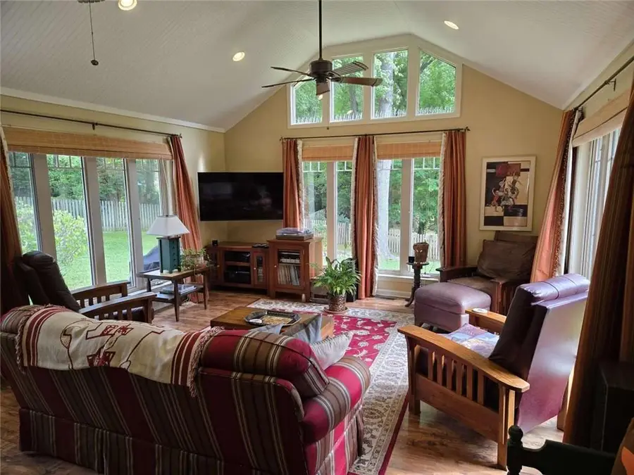 1726 W Point Circle, Marietta, GA 30068 - #3