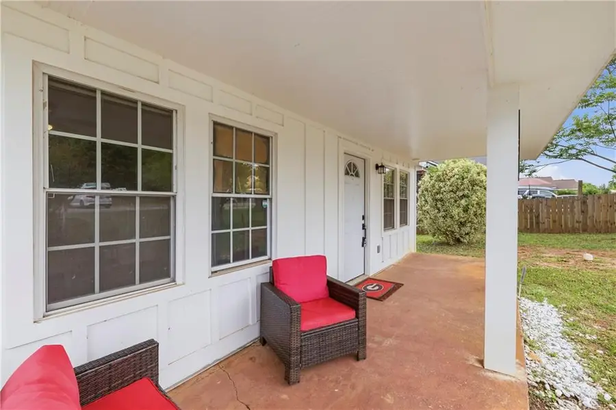 156 Pine Avenue, Commerce, GA 30529 - #2