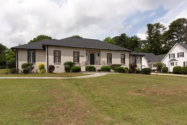 8671 Lake Forrest Drive, Douglasville, GA 30134