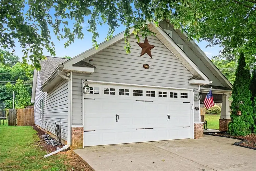 71 Oakbrook Drive Sw, Cartersville, GA 30120 - #2