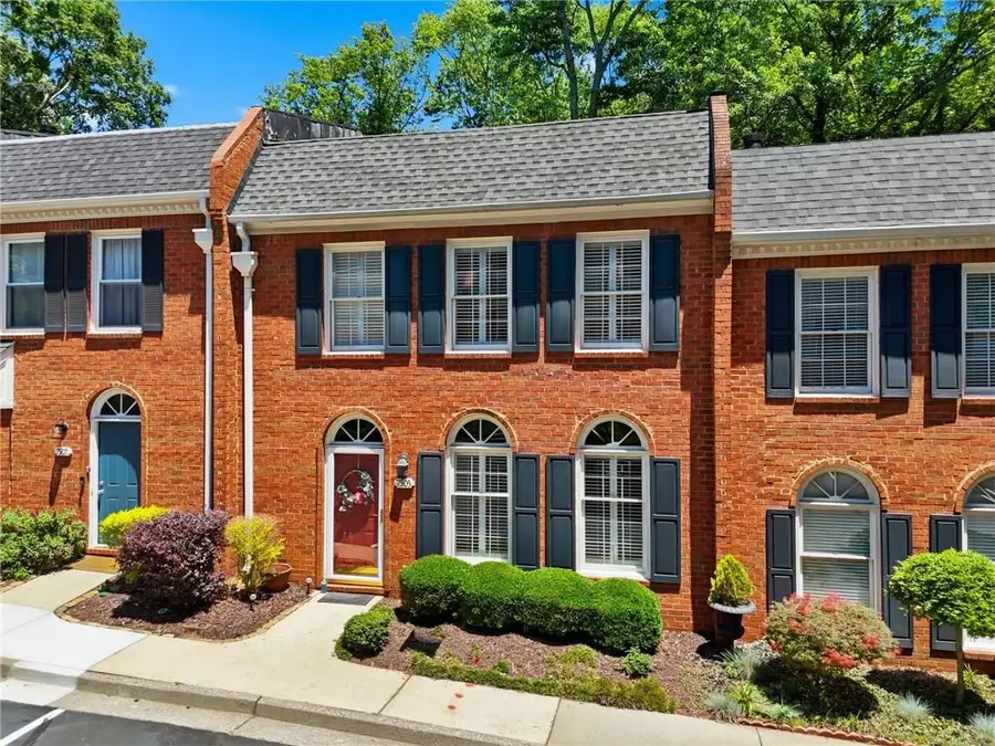 7505 Saint Charles Square, Roswell, GA 30075 - #2