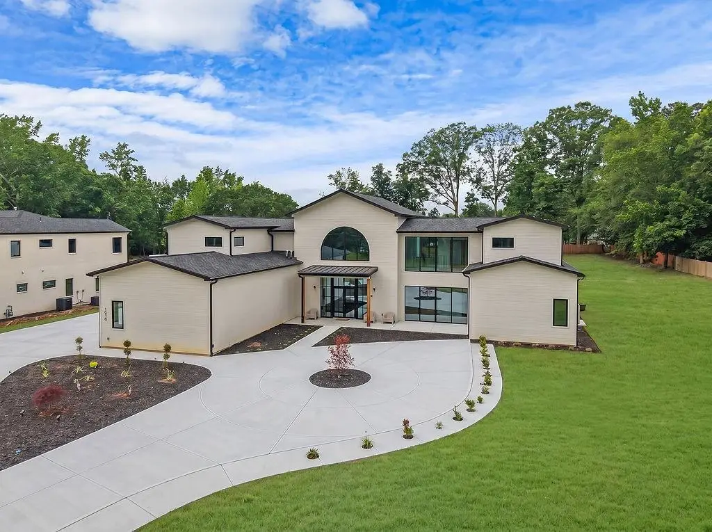 1530 W Sandtown Road Sw, Marietta, GA 30064 - #1