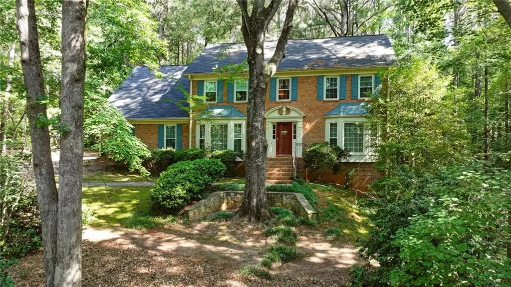 6051 Millstone Run, Stone Mountain, GA 30087 - #1
