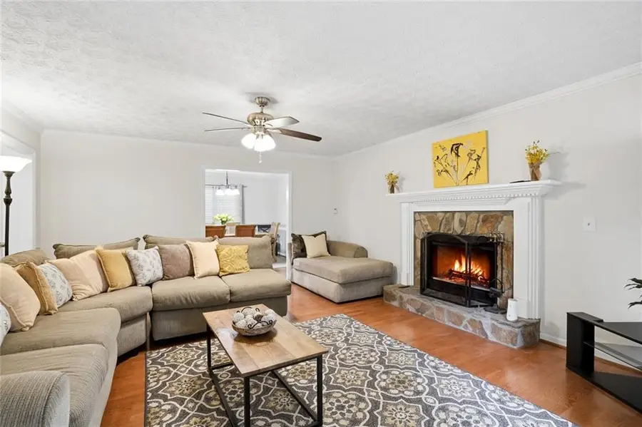 1354 Velvet Creek Glen Sw, Marietta, GA 30008 - #3