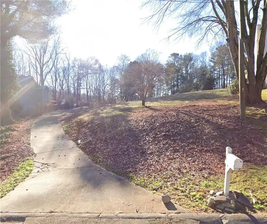 1359 Holly Bank Circle, Dunwoody, GA 30338 - #1