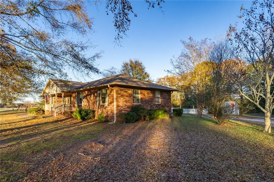 1526 N Cherokee Road, Social Circle, GA 30025 - #3
