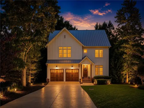 4594 Lakeview Lane, Gainesville, GA 30504